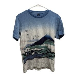 Uniqlo UT Hokusai Blue Small Graphic Tee With Crane & Mountain Design